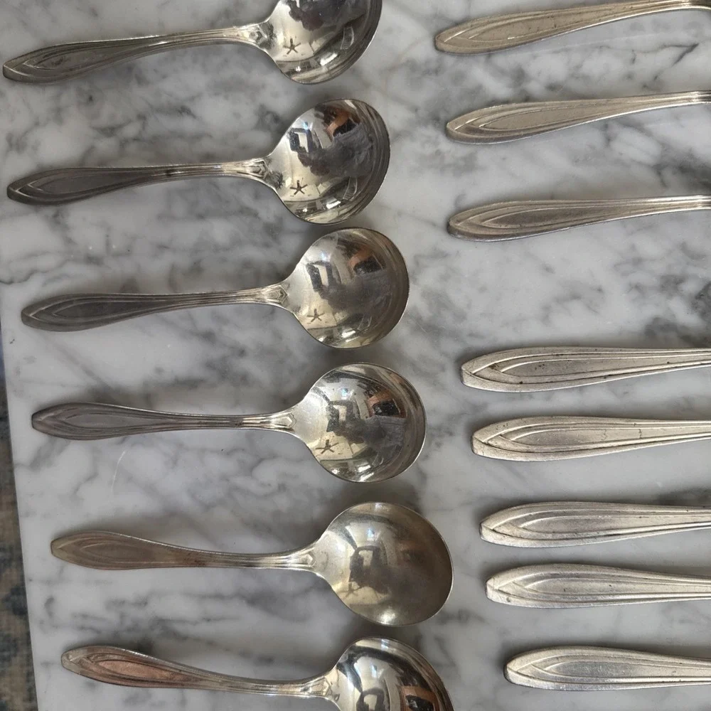International Silver SILHOUETTE Stainless Steel Flatware-42 Piece-6 Pc Pl